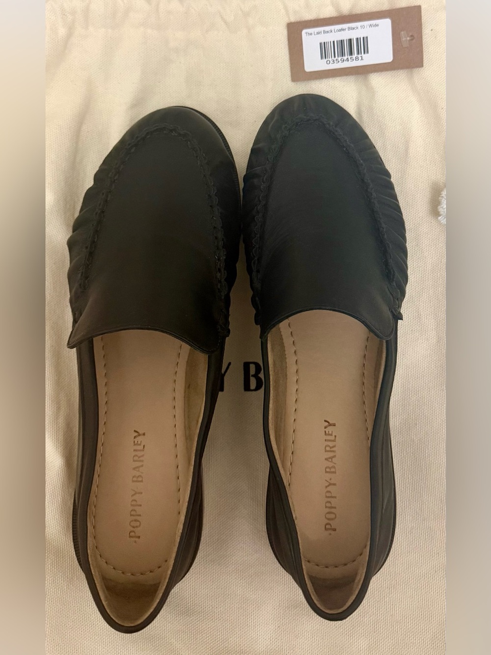 Poppy Barley Laid Back Loafers | Black | Size 10 Wide